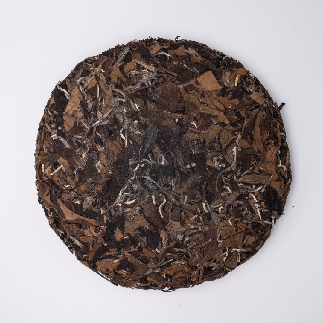 AGED WHITE TEA CAKE 2016 MS.CATTEA TEA BAR